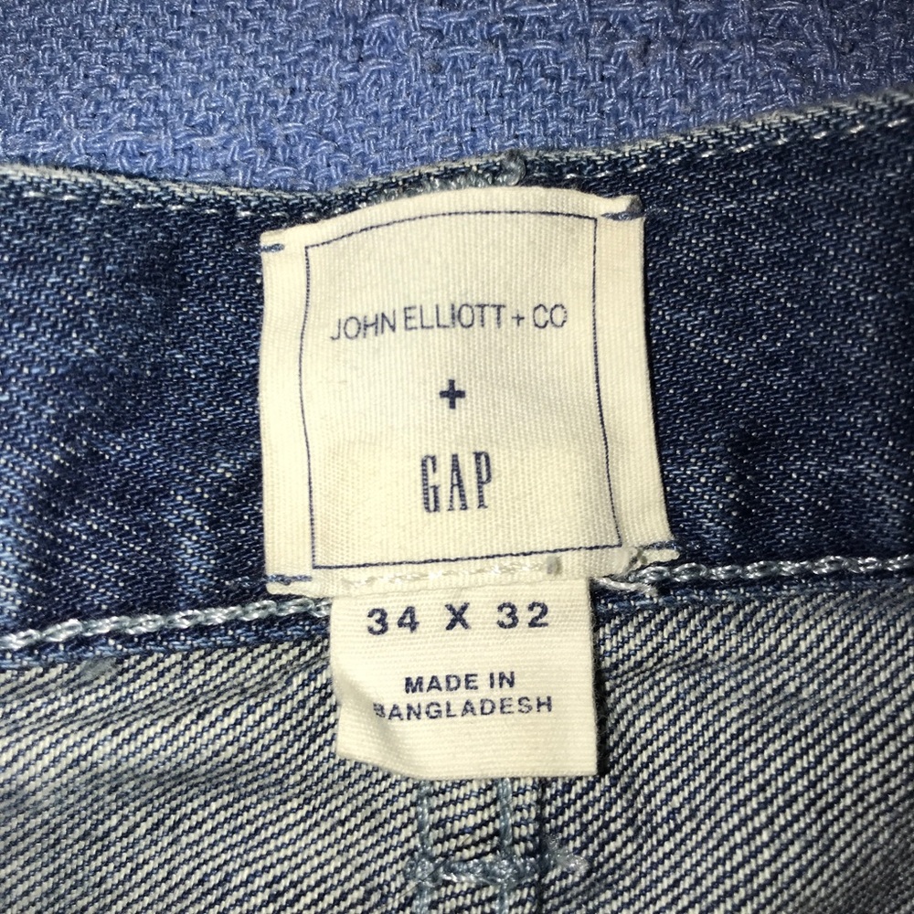 Ripped Jeans 34x32